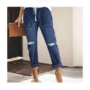 Floral Blooming Size M Boyfriend Jeans Blue Denim Distressed Busted Knee Pull On